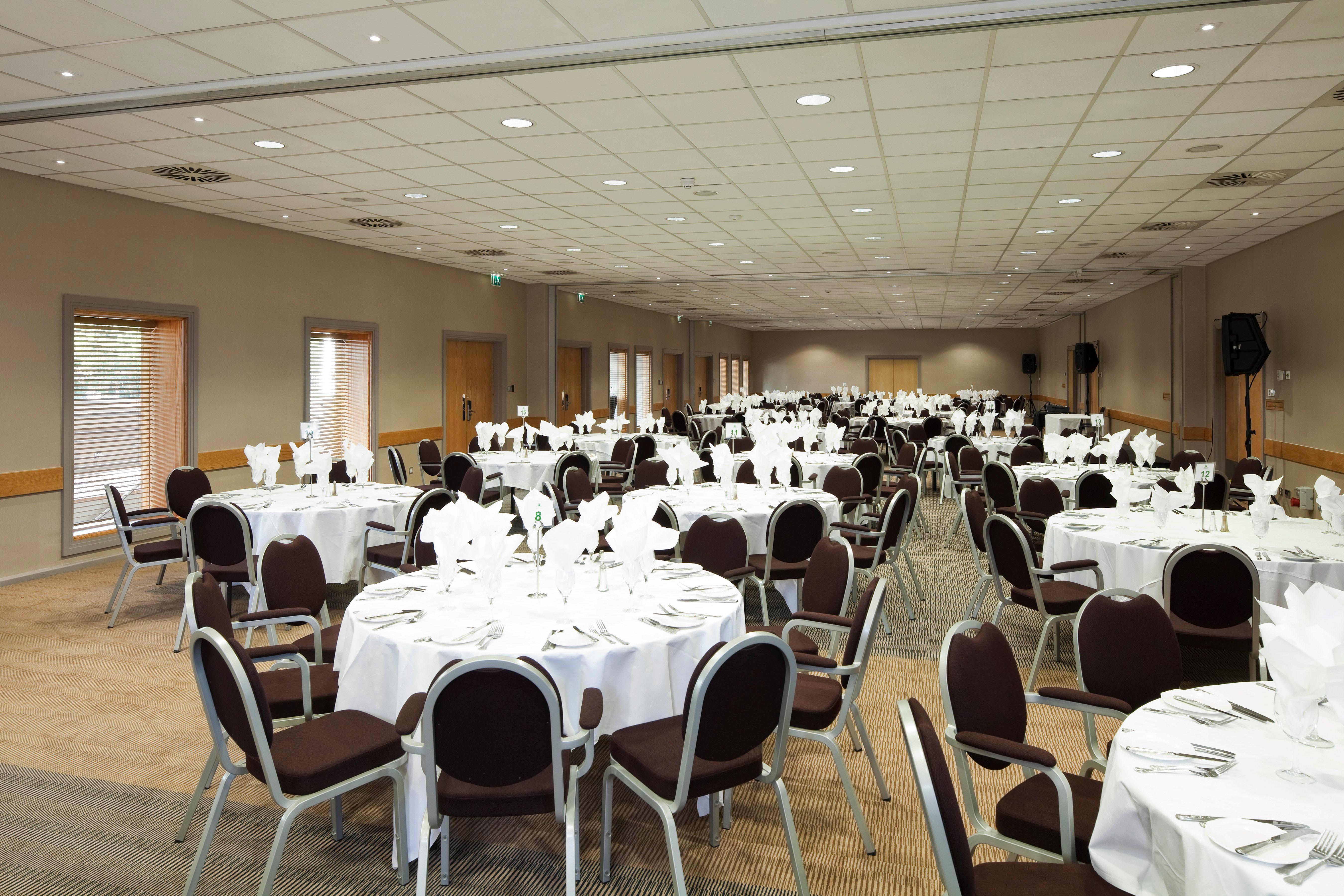 Holiday Inn Maidenhead Windsor, An Ihg Hotel Екстер'єр фото